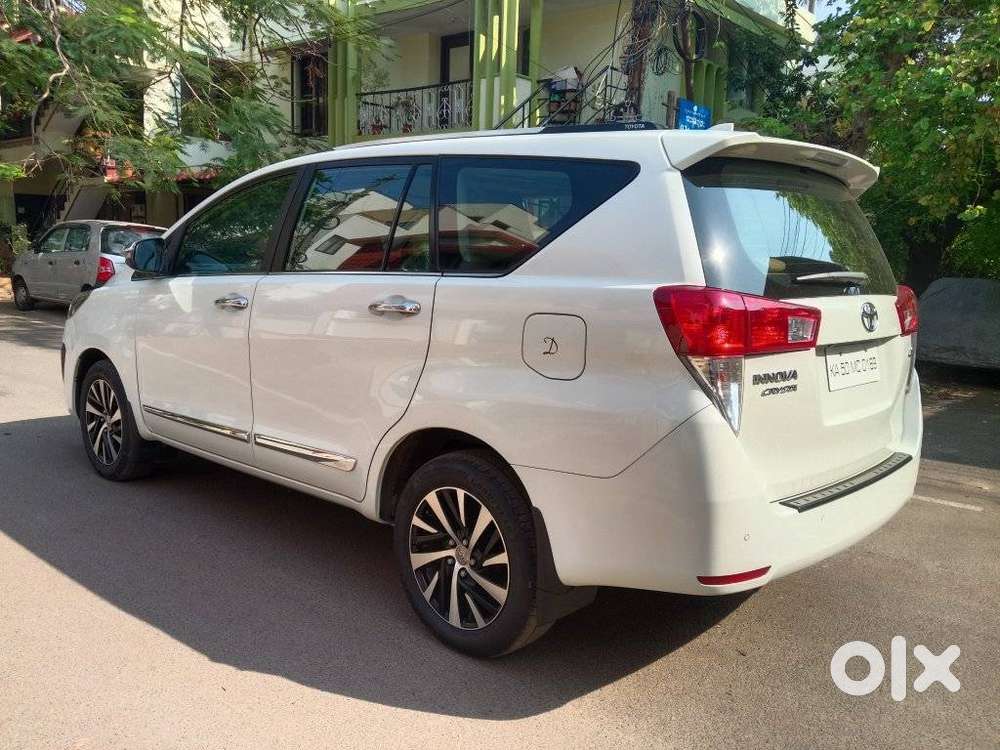 Toyota Innova Crysta