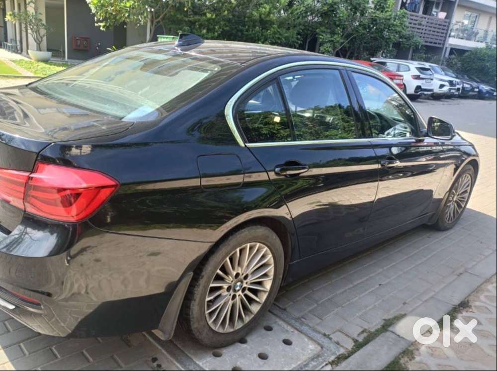2017 Bmw320i Black Sapphire, Petrol, Luxury Line