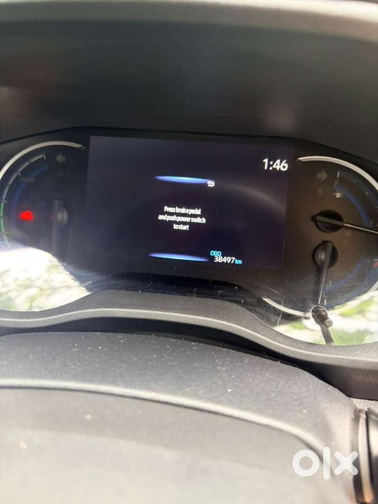 2023 Toyota Innova Hycross