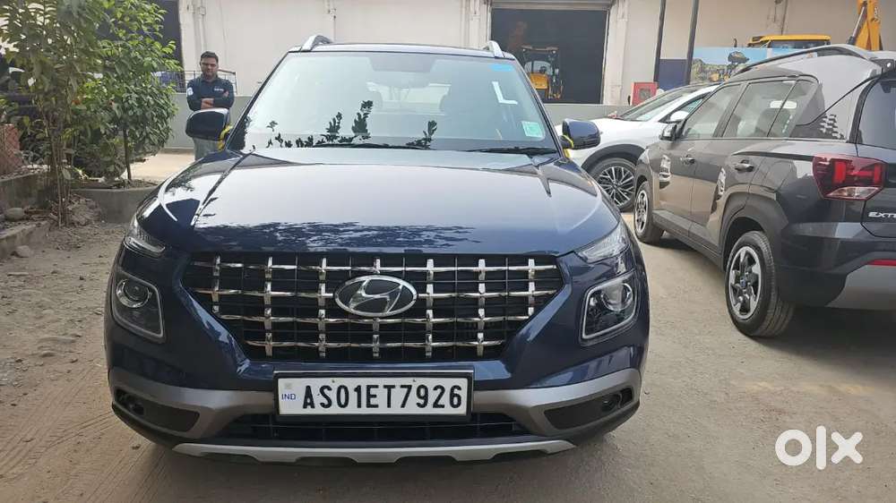 Hyundai Venue 2021 Petrol 20123 Km Driven