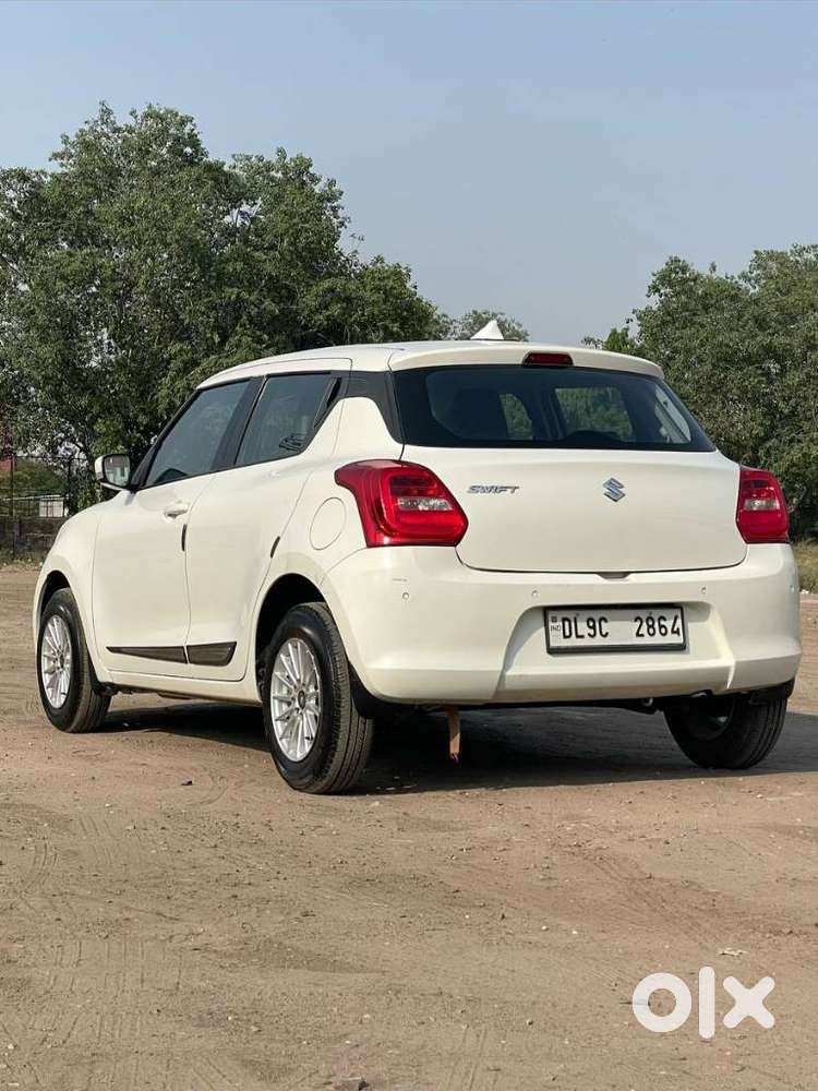 Maruti Suzuki Swift Vxi Optional, 2022, Petrol