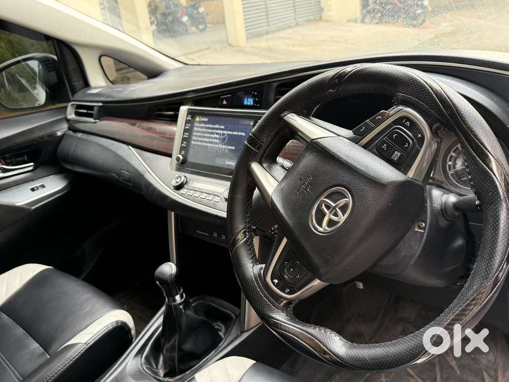 Toyota Innova Crysta [2020-ongoing] 2.4 Vx 8 Str, 2021, Diesel