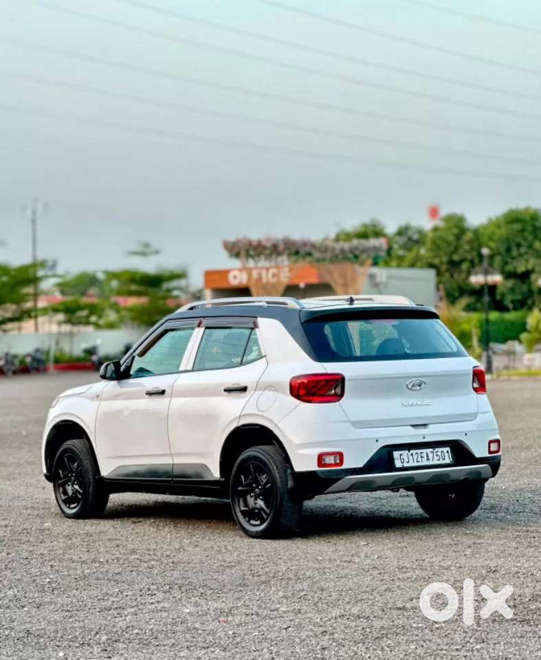 Hyundai Venue 1.2 S Plus, 2021, Petrol