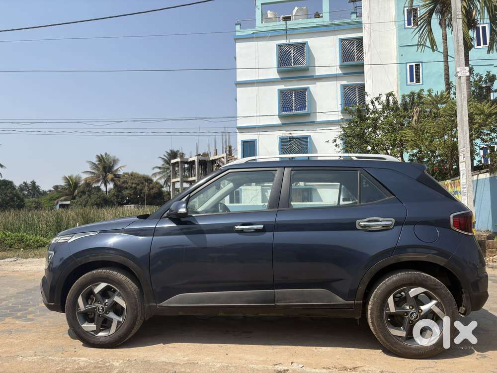 Hyundai Venue 1.0 Sx (o) Turbo Dct Dual Tone, 2020, Petrol