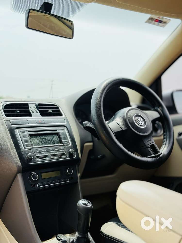 Volkswagen Vento 2010-2013 Petrol Highline, 2012, Petrol
