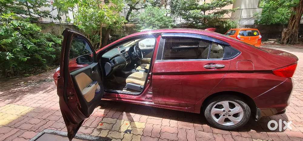 One Hand Driven Family Car