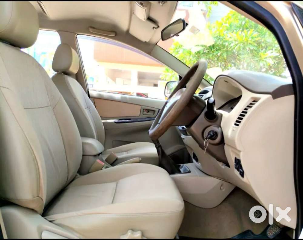 Toyota Innova 2011 Diesel Well Maintained