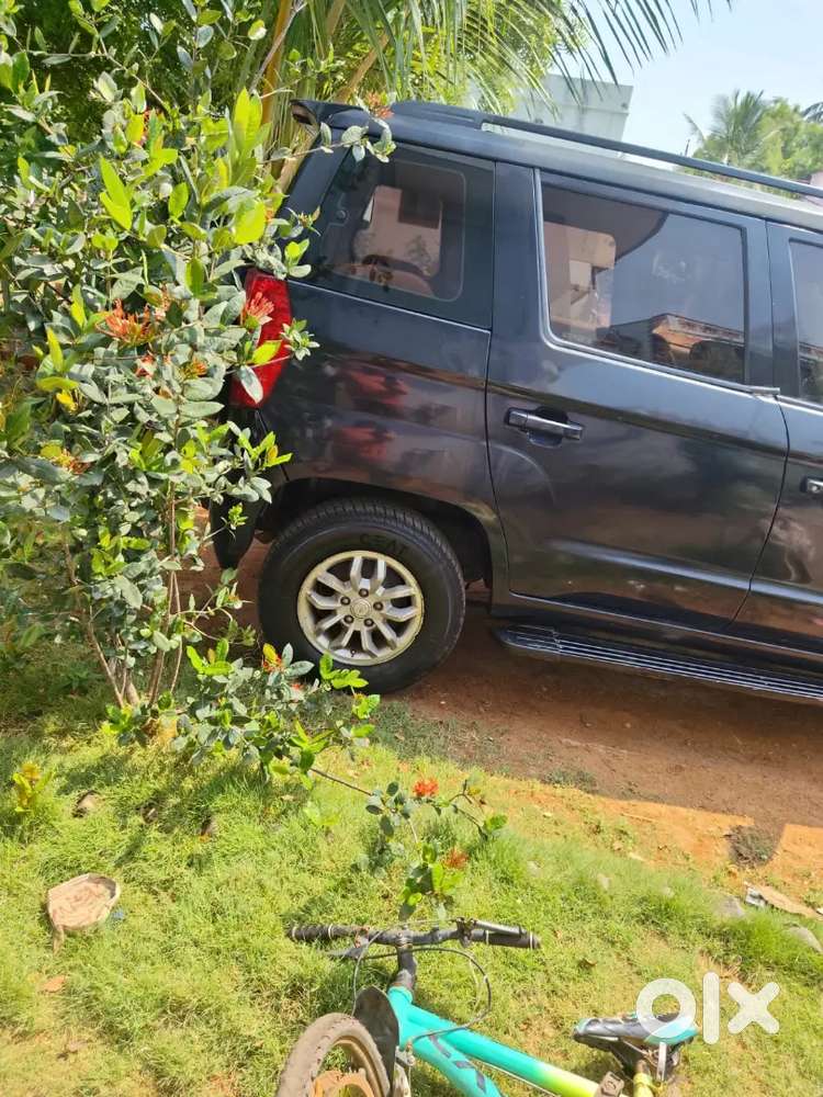 Mahindra Tuv 300 2017 Diesel Well Maintained