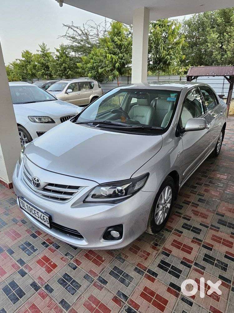 Toyota Corolla Altis G Hv At, 2013, Petrol