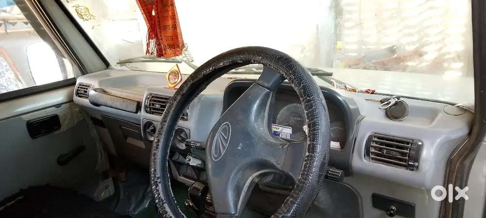 एक नंबर कार की कंडीशन है और कार में ऐसी है और चारों टायर प्रेस है