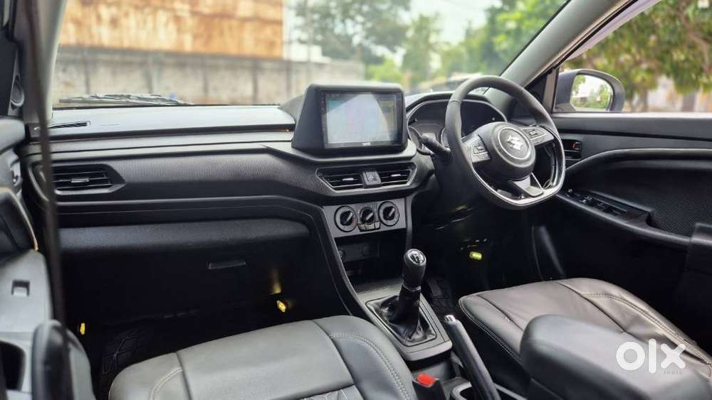 Maruti Suzuki Brezza 1.5 Lxi Smart Hybrid, 2023, Petrol