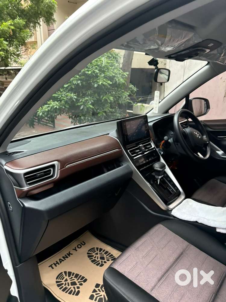 Toyota Innova Hycross 2026