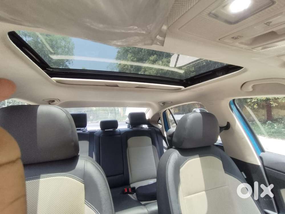 Skoda Slavia 1.0 Tsi Style At, 2022, Petrol
