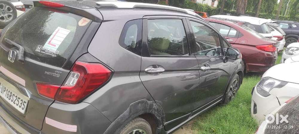 Honda Wrv With Sunroof Diesel 2017 Model First Owner Self Driven