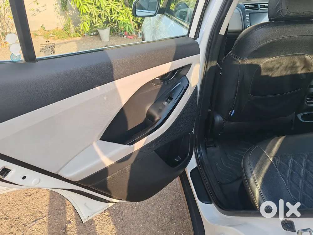 Dr Using  Car  Needs To Upgrade For 7 Seator