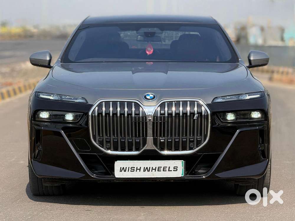 Bmw I7 Xdrive60, 2023, Electric