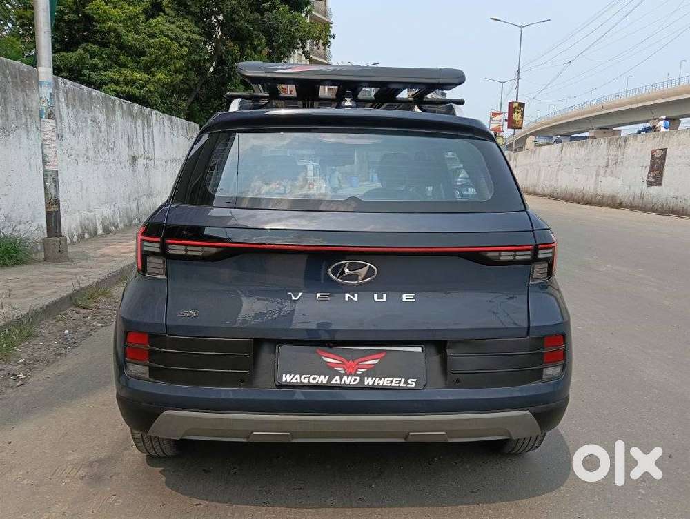 Hyundai Venue Sx Mt, 2022, Petrol