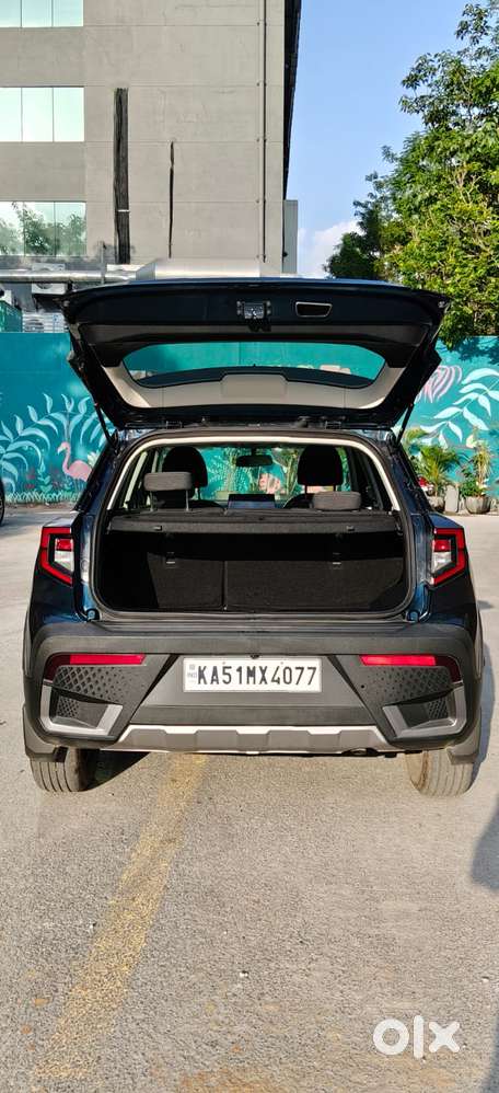 Mahindra Xuv 3xo Mx3, 2024, Petrol