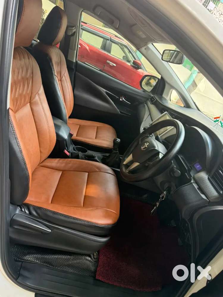 Toyota Innova Crysta 2.4 Mt 2016