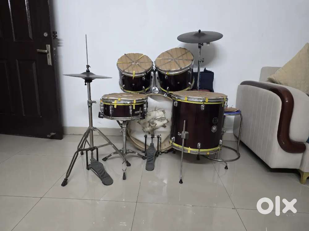 Dixon Riot Drums