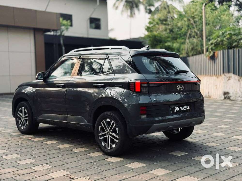 Hyundai Venue Sx Mt, 2022, Diesel