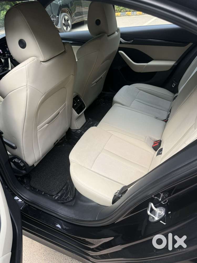 Skoda Octavia 2.0 Style Tsi At, 2022, Petrol