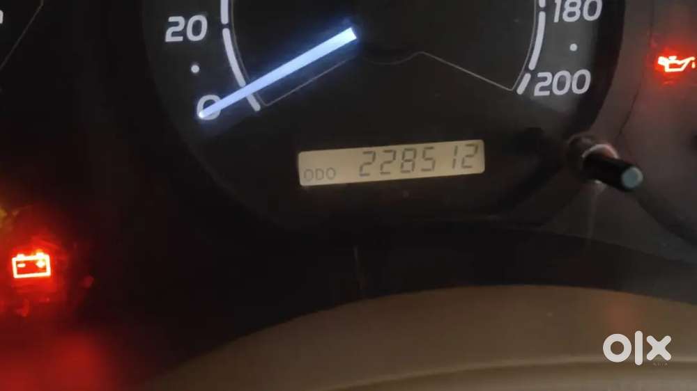 Toyota Innova 2009 Diesel 230000 Km Driven