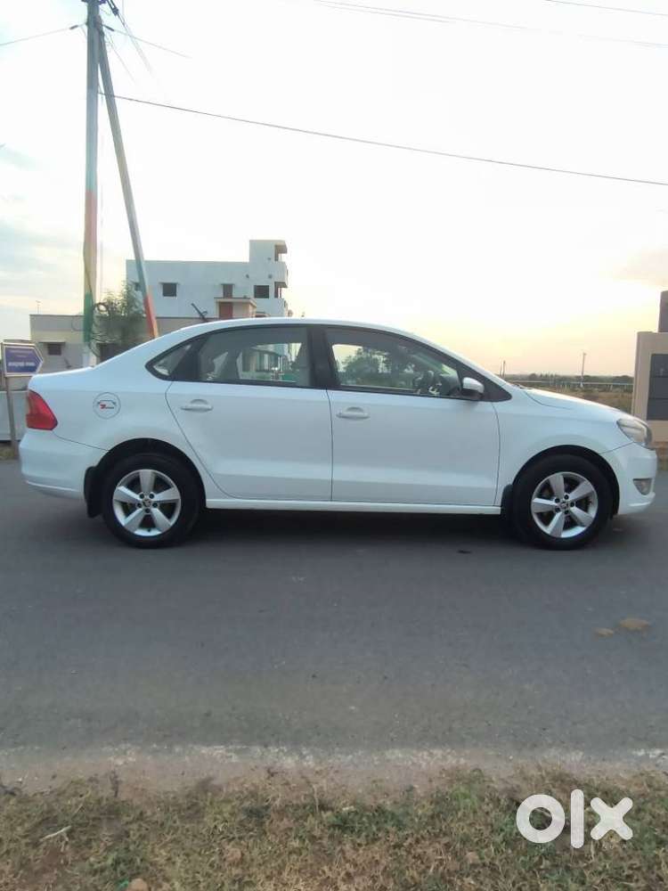 Skoda Rapid 1.5 Tdi Style Plus Black Package, 2015