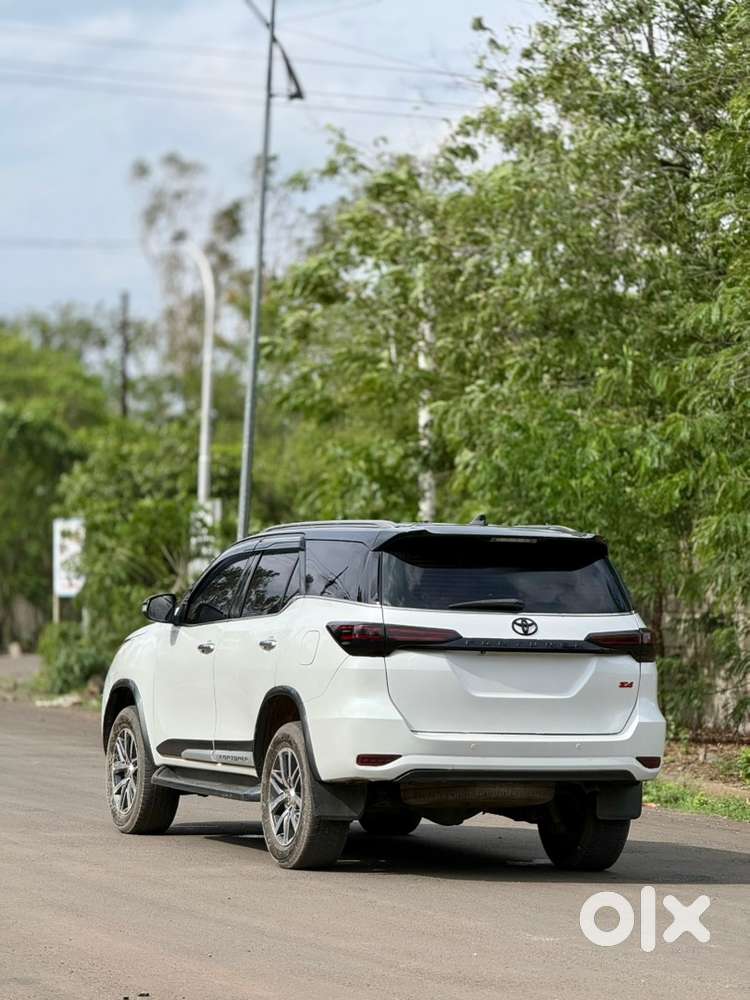 Toyota Fortuner Diesel 2017 4x4 Top Condition 1st Owner