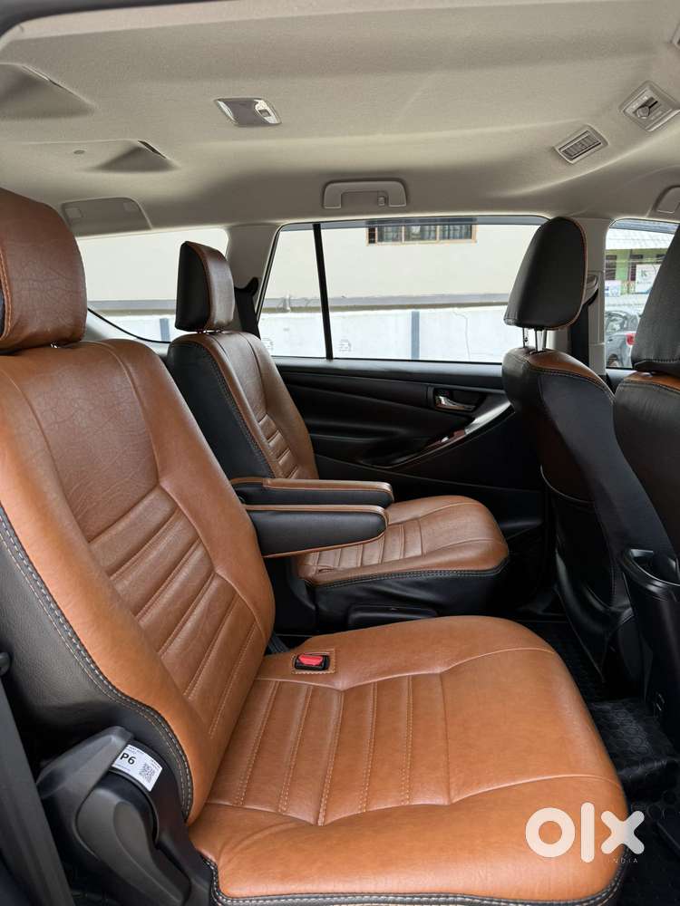 Toyota Innova Crysta 2.4 G Plus Mt 7 Str, 2025, Diesel