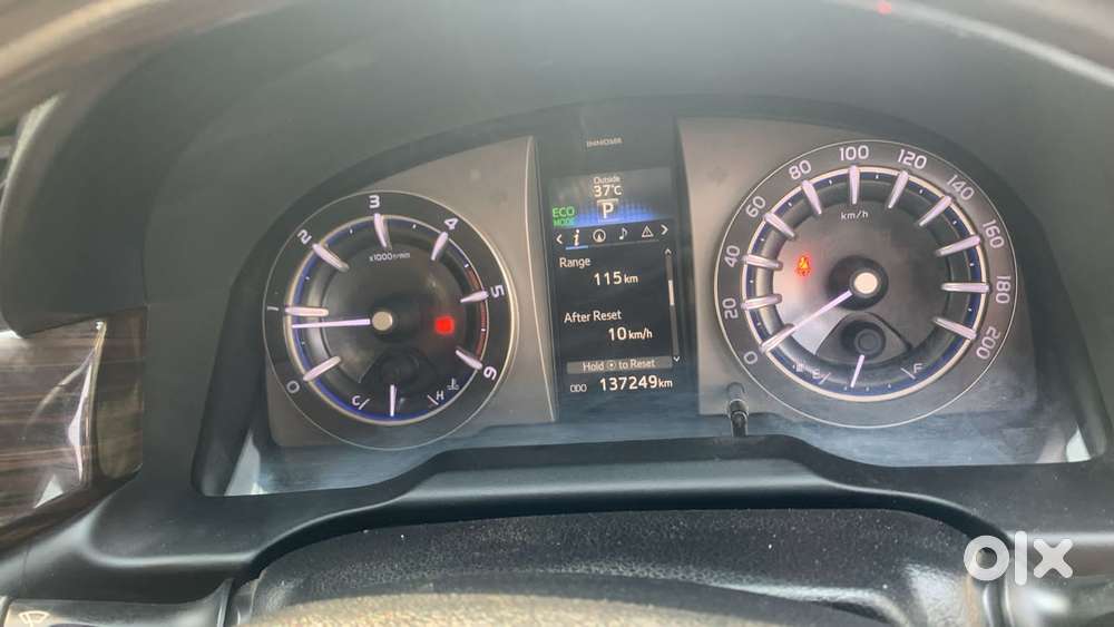 Toyota Innova Crysta 2.8z Automatic, 2016, Diesel