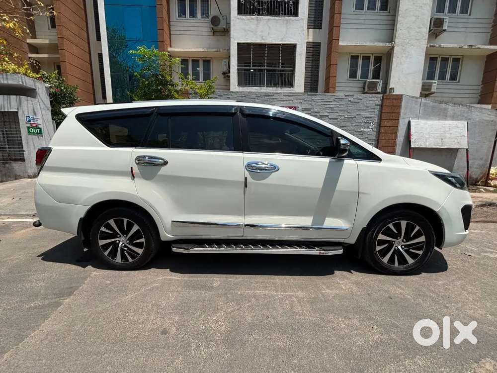 Toyota Innova Crysta 2.4 2021