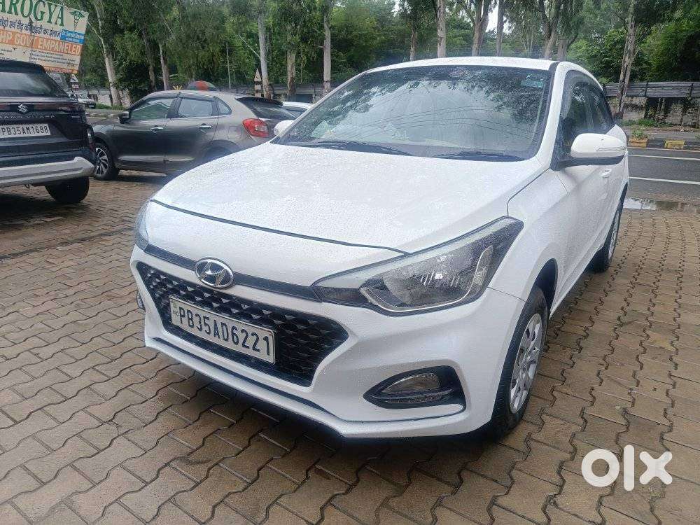 Hyundai Elite I20 Sportz (o) 1.2, 2018, Petrol