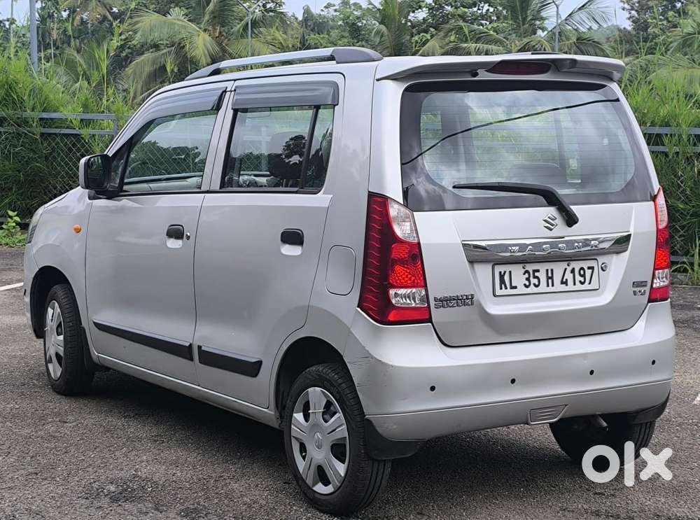 Maruti Suzuki Wagon R Vxi Amt1.2, 2017, Petrol