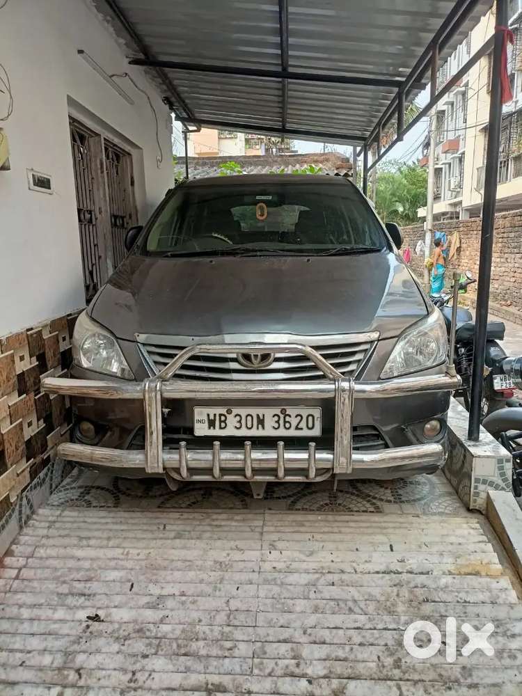 Toyota Innova V Diesel 2013