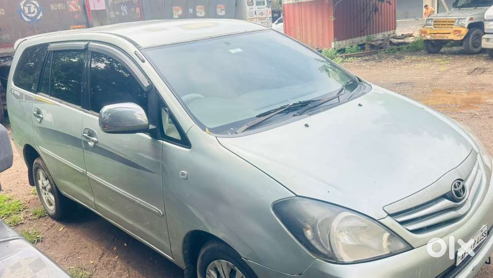 Toyota Innova 2005 Diesel Well Maintained