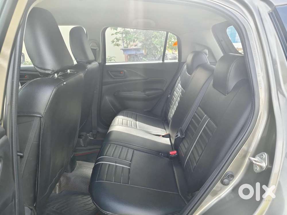 Maruti Suzuki Swift 1.2 Lxi (o), 2024, Petrol