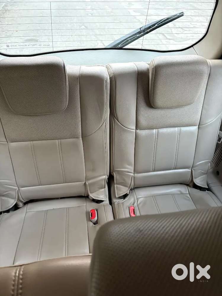 Mahindra Xuv500 W10 2.2 M Hawk Bs-iv Of 2017 Dec Well Maintained Car