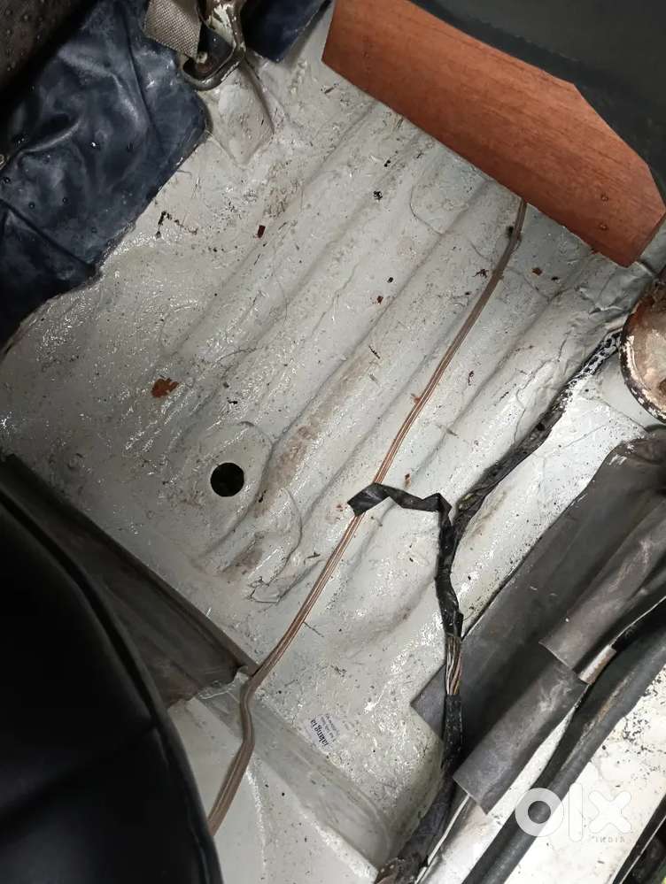Maruti Suzuki 800 Manual Petrol 2010