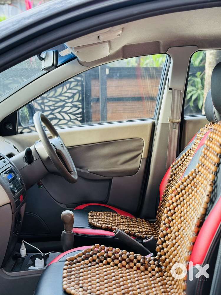 Tata Indica Vista Aura 1.2 Safire (abs), 2010, Petrol