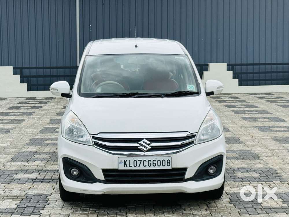Maruti Suzuki Ertiga Vxi At Petrol, 2016, Petrol