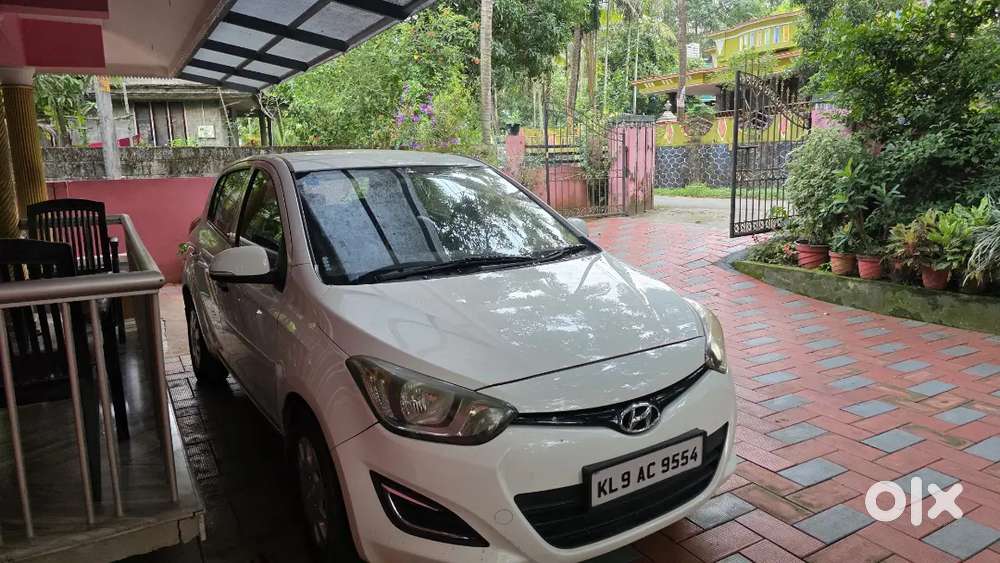 Diesel 90000 Km Driven No Complaints 80%tyres Android System