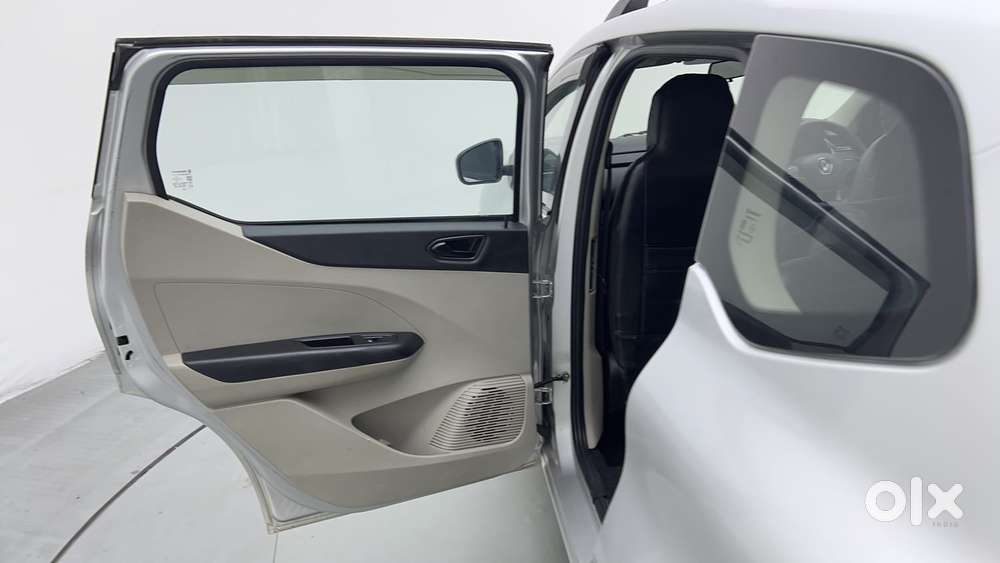 Renault Triber Rxt, 2020, Petrol