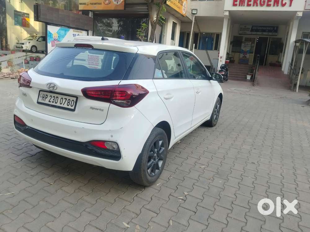 Hyundai Elite I20 Sportz (o) 1.2, 2017, Petrol