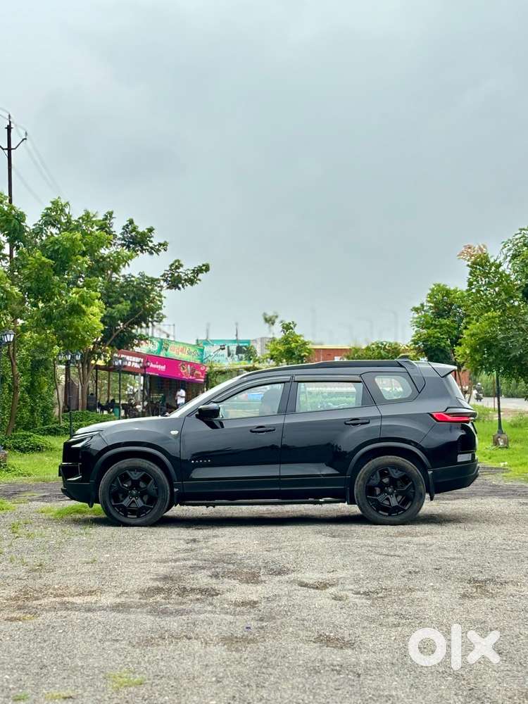 Tata Safari Accomplished Plus Dark Edition, 2024, Diesel