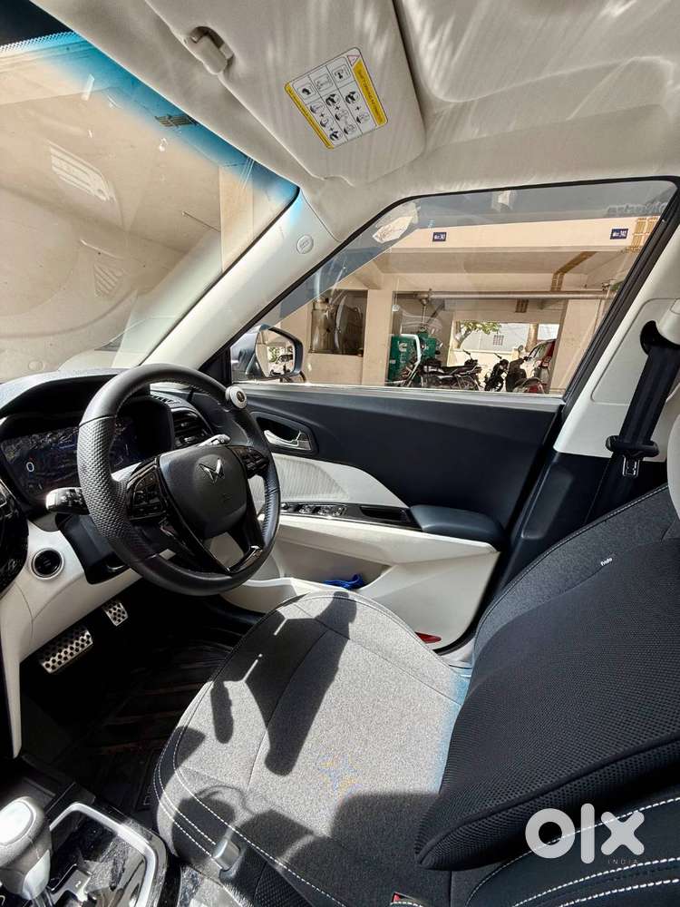 XUV3X0 Diesel Automatic 2025 in Pristine Condition