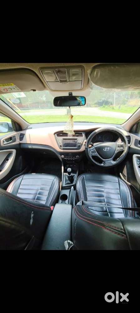 Hyundai New I20 1.2 Asta (o) Ivt, 2019, Petrol