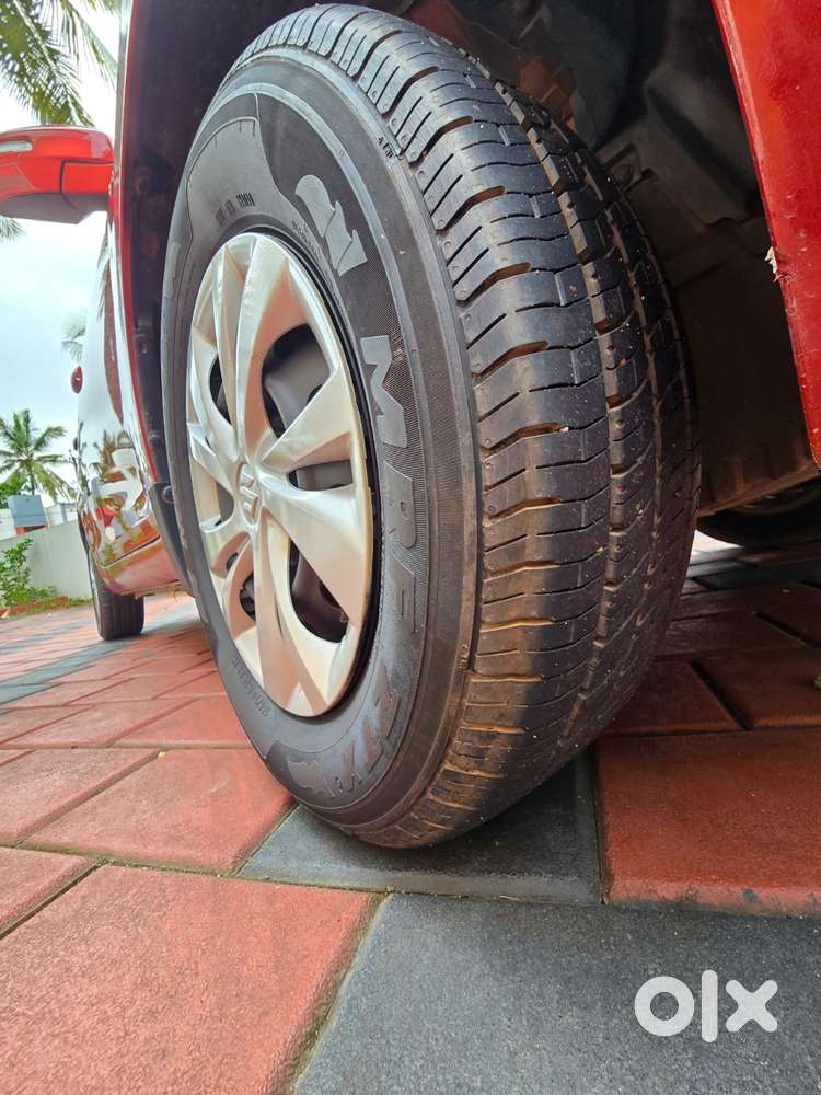 Maruti Suzuki Swift Vxi, 2012, Petrol