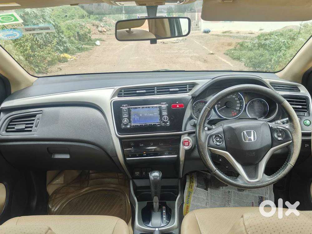 Honda City V At Sunroof, 2016, Petrol