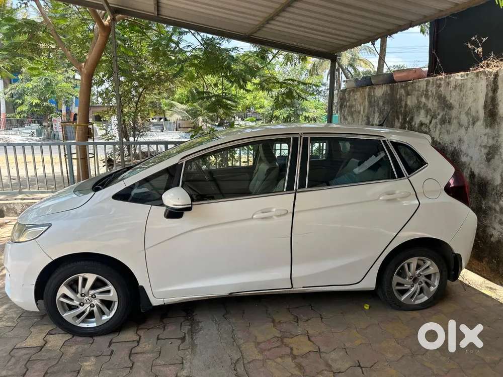 Honda Jazz 2016 Petrol Well Maintained